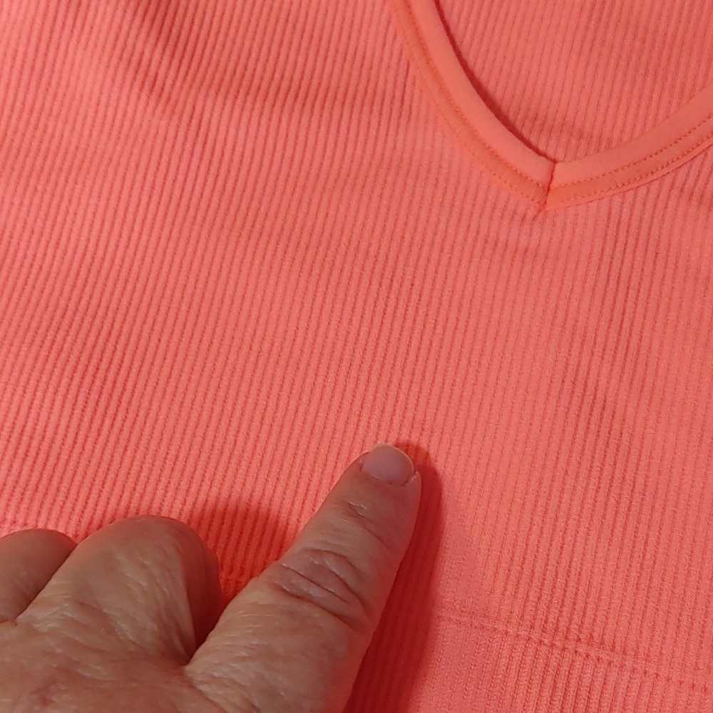 NWT Athleta Aurora Crop Rib Coral Tank - Picture 13 of 13